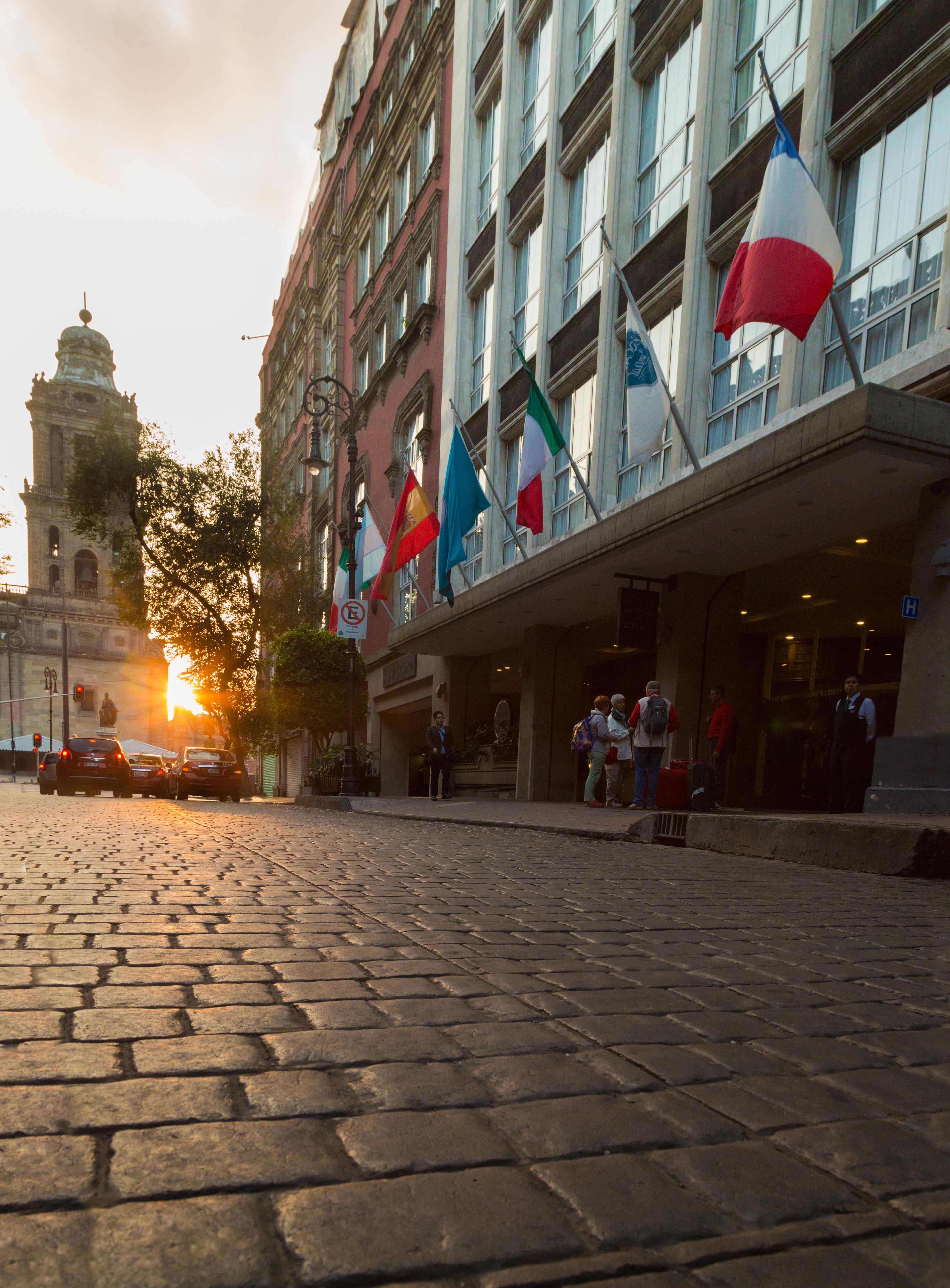 Zocalo & Rooftop Hotel