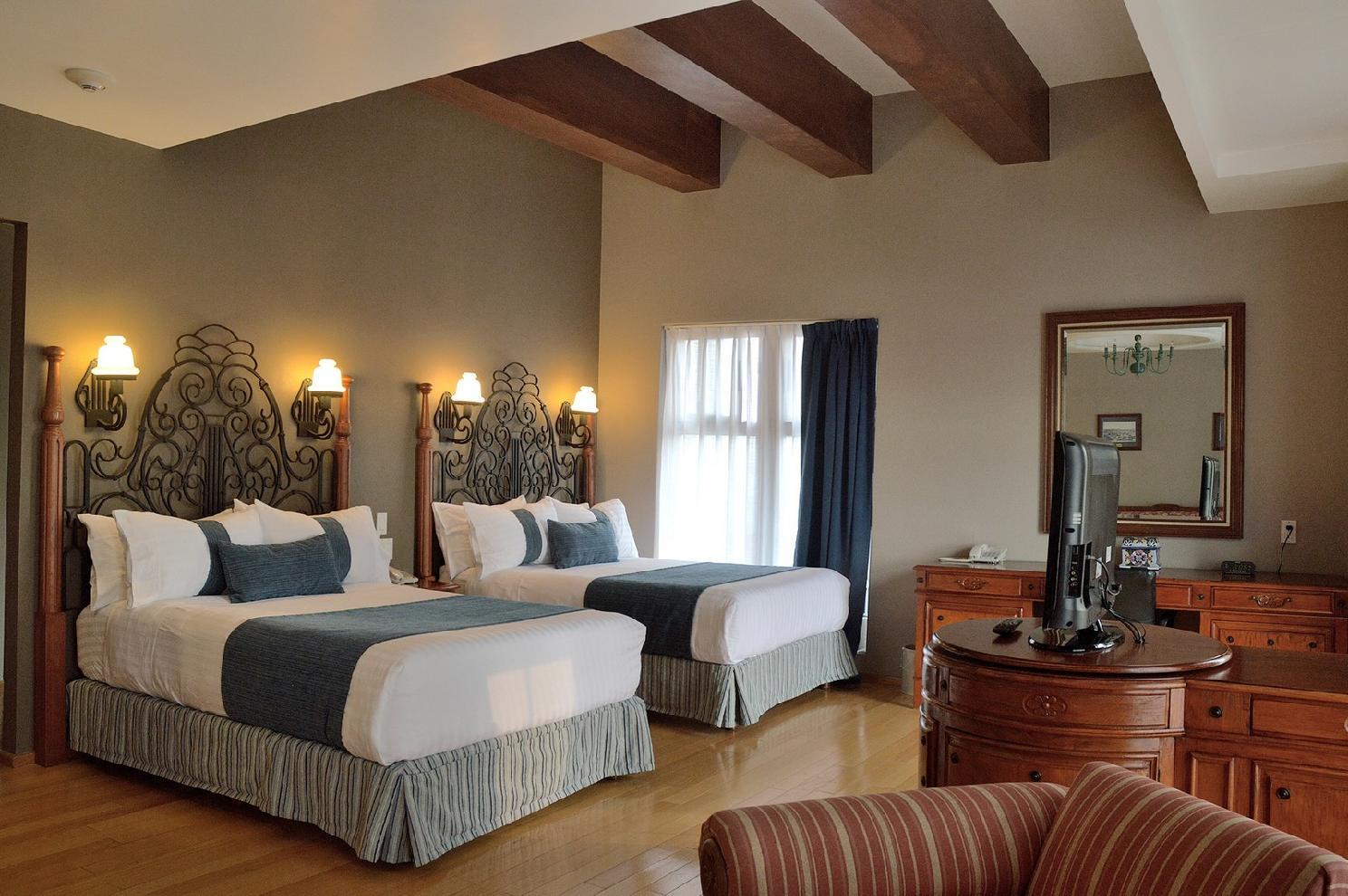 Hotel Zocalo & Rooftop 4*